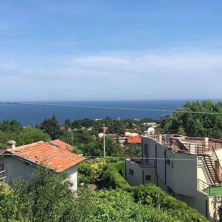 Holiday Poptashevi Villa
